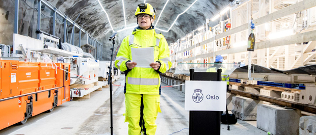 Anne Brit borer fra Oslo til Holsfjorden