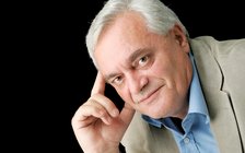 Badet er for fagfolk mener Batta