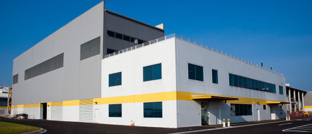 Metallkraft satser i Singapore