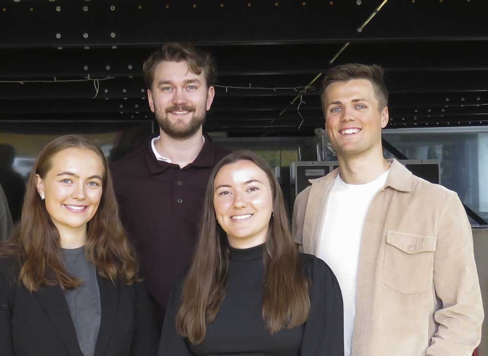 F.v. Tuva Carey Selsaas, Aleksander Eriksen, Maria Sol Helvig og Kristian Olsen. (Foto: Cadea)