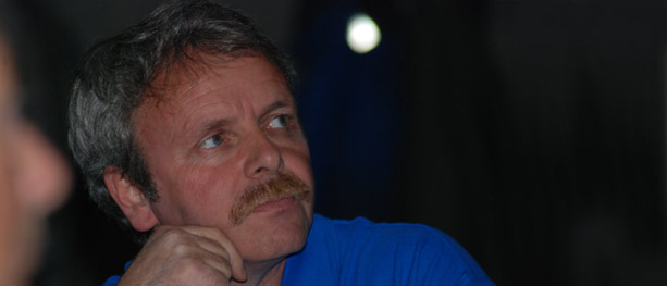 Bildet: Steinar Tragethon i Hallingplast.