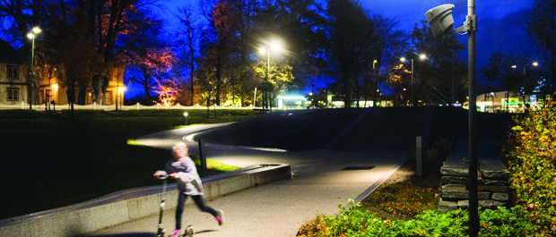 LED-belysning i og rundt Sirkusparken i Trondheim. Trondheim er en av få kommuner som har fått støtte til LED-veilbelysning