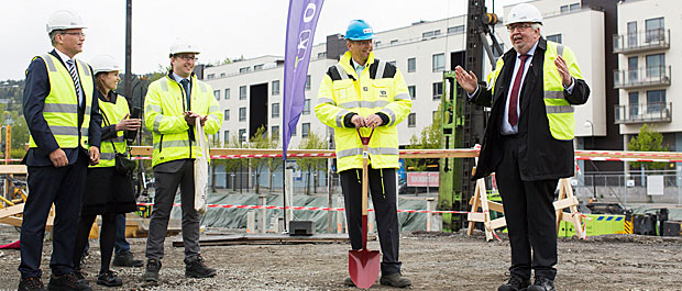 Bildet: Grunnsteinsnedleggelse for Portalen på Lillestrøm