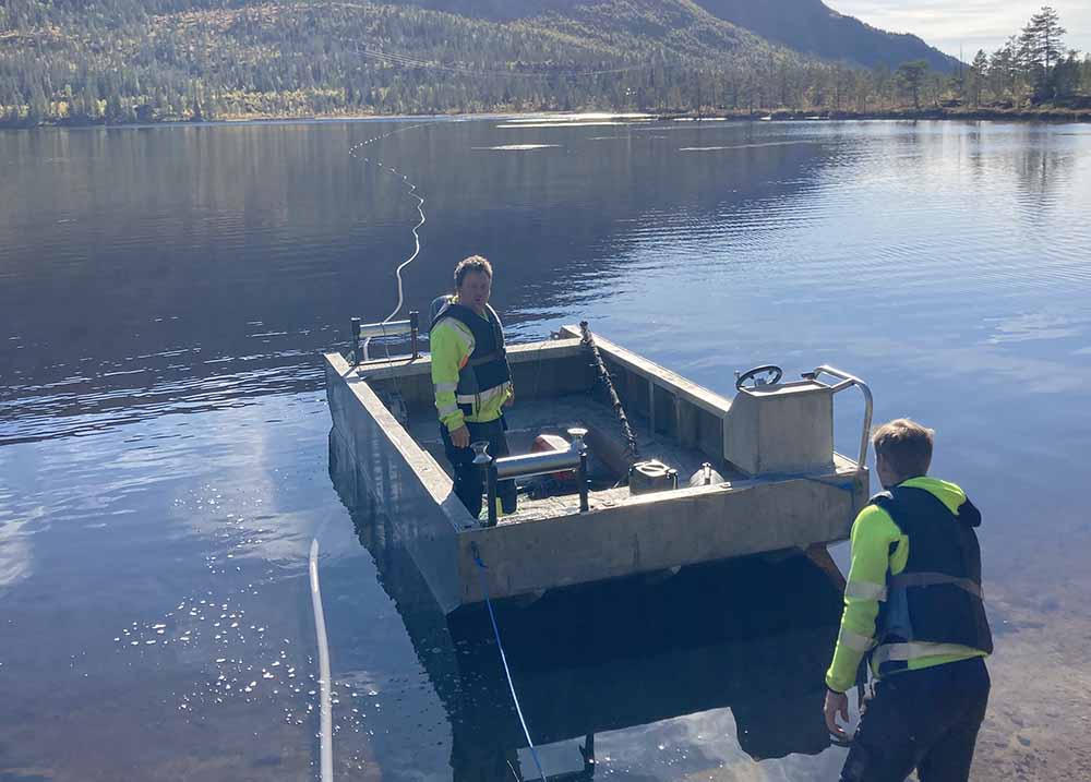 Utlegging av SESU-cable trekkerør over vann