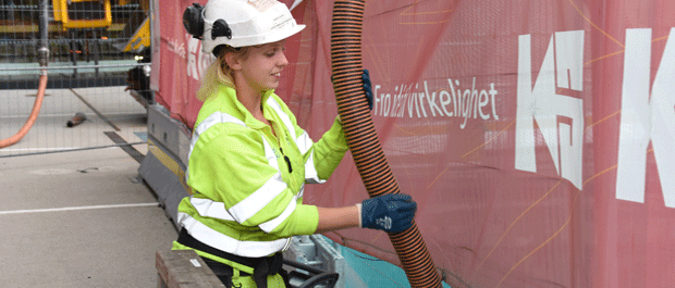 Merete stortrives med blålysjobb