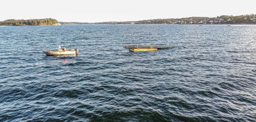 Undervannsledning senkes i Krogstafjorden ved Saltnes i Råde