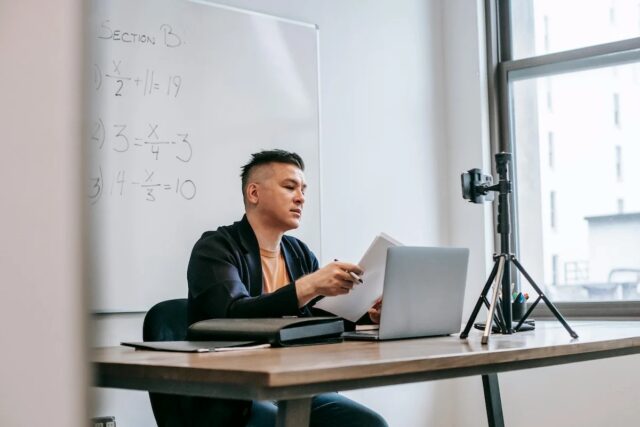 Ulike meninger om fjernundervisning