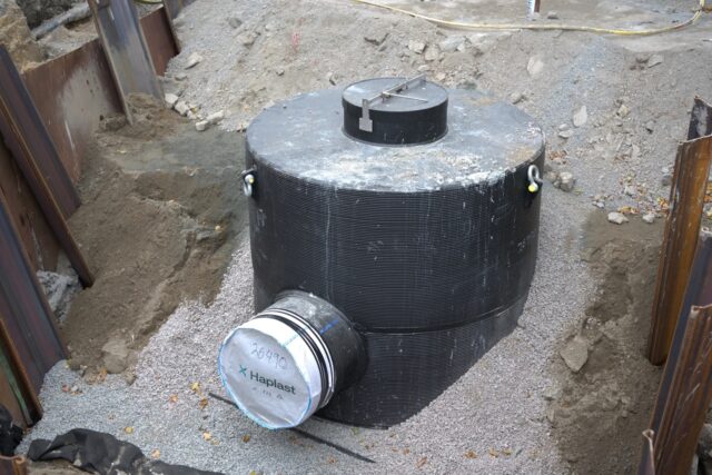 – Flere og flere kommuner etterspør vanntette PE-kummer