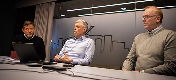 NOBB Kontrakt-teamet fra venstre: Tor Strand Jacobsen, Christian Brevik og Ole-Henrik Helin i Byggtjeneste.